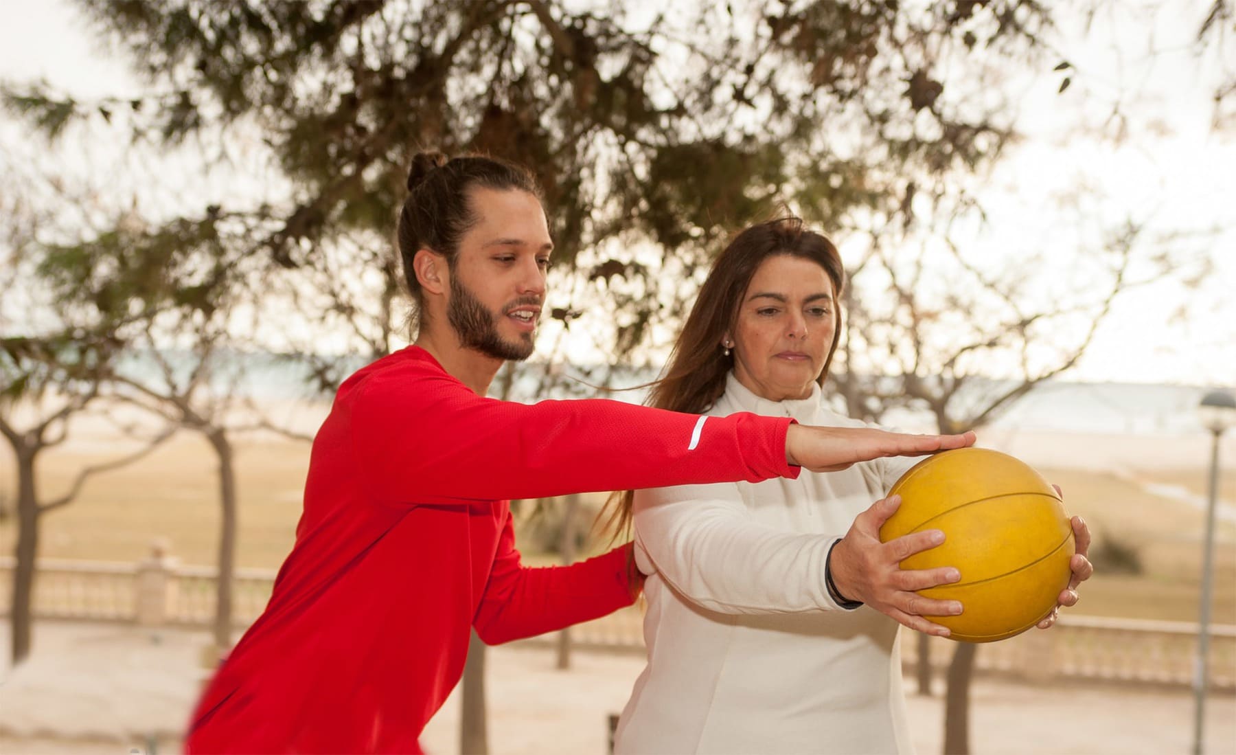 fitness trainer with client